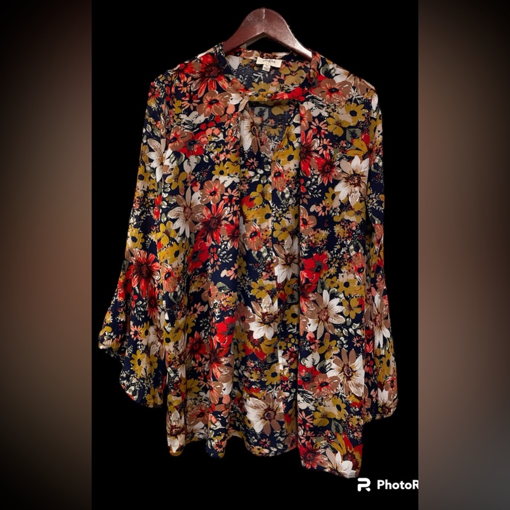 Umgee Tunic Floral Dress with Bell Sleeves. EUC. Medium.